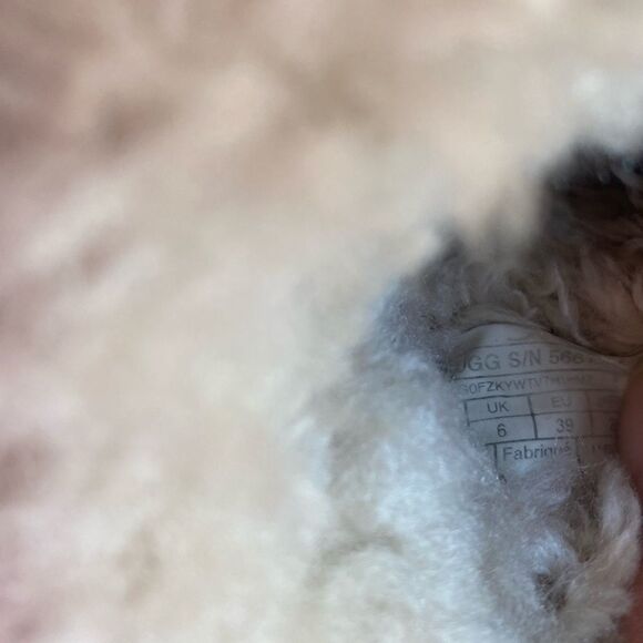 UGG® Women’s Chestnut Brown Suede Slip on Mule Slippers Sz 8 - Picture 5 of 10